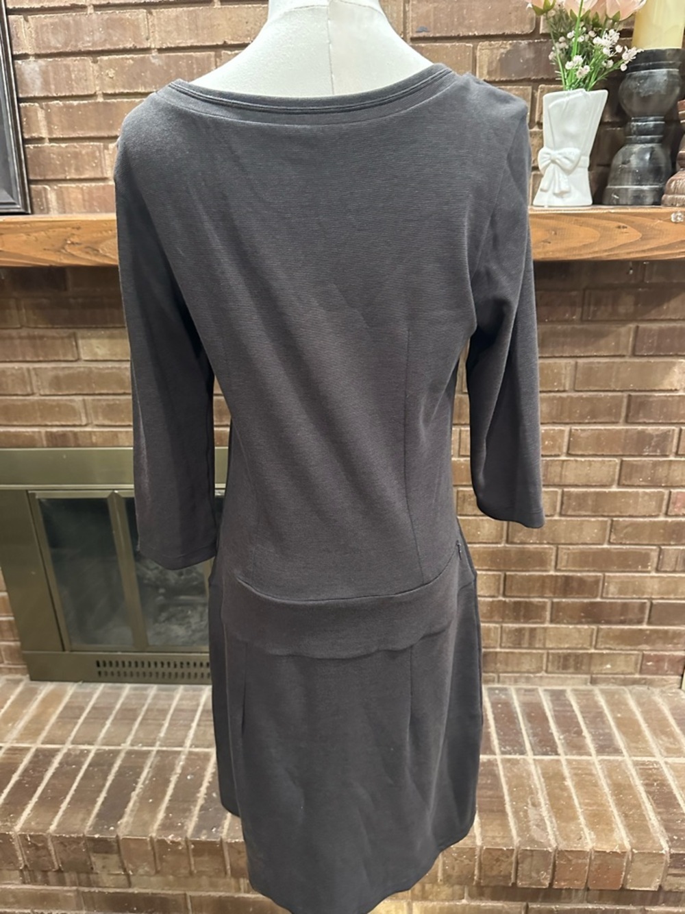 Toad&Co Taupe Brownish Gray 3/4 Sleeve Shift Dress - Medium - EUC - Picture 4 of 7